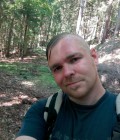 Встретьте Мужчинa : Denis, 41 лет до Германия  Manebach